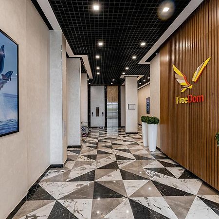 Appartamento Уютная 1 Комнатная Freedom Akmola Esterno foto