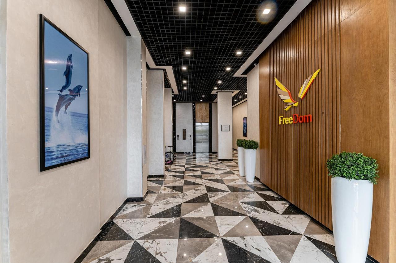 Appartamento Уютная 1 Комнатная Freedom Akmola Esterno foto